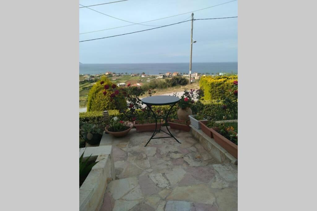 Villa Roses-Mourteri Dış mekan fotoğraf